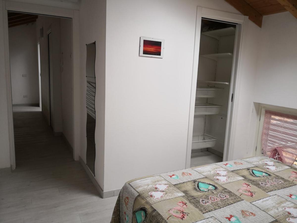 Charme Lake Loft Ispra Eksteriør bilde