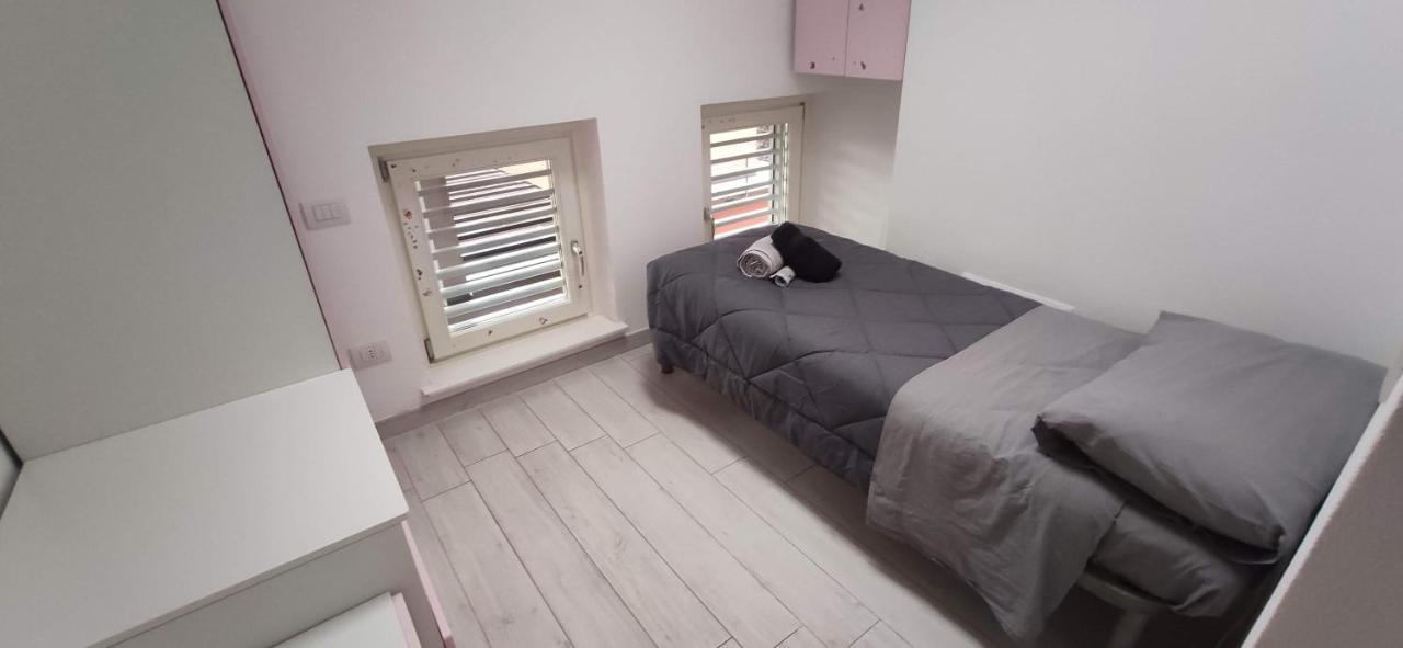 Charme Lake Loft Ispra Eksteriør bilde