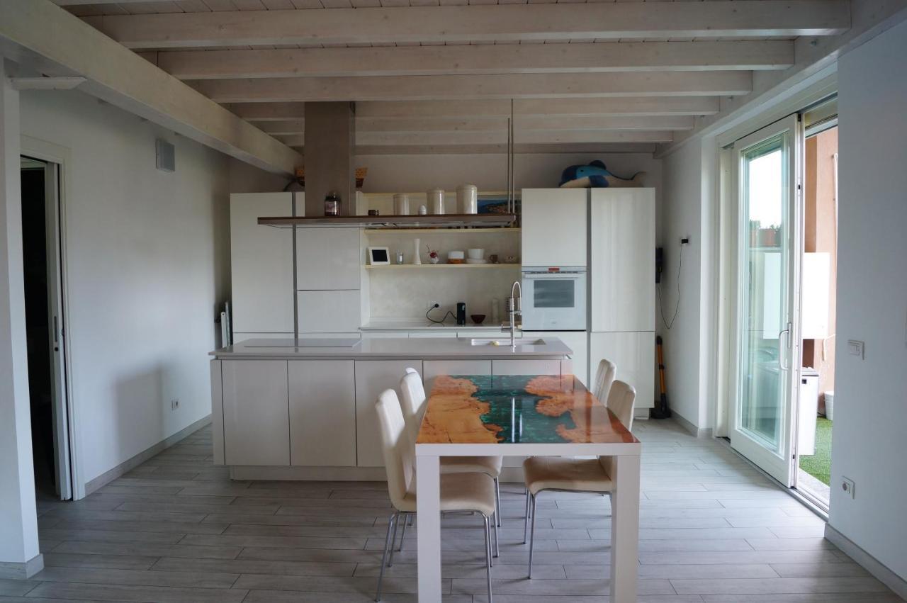 Charme Lake Loft Ispra Eksteriør bilde